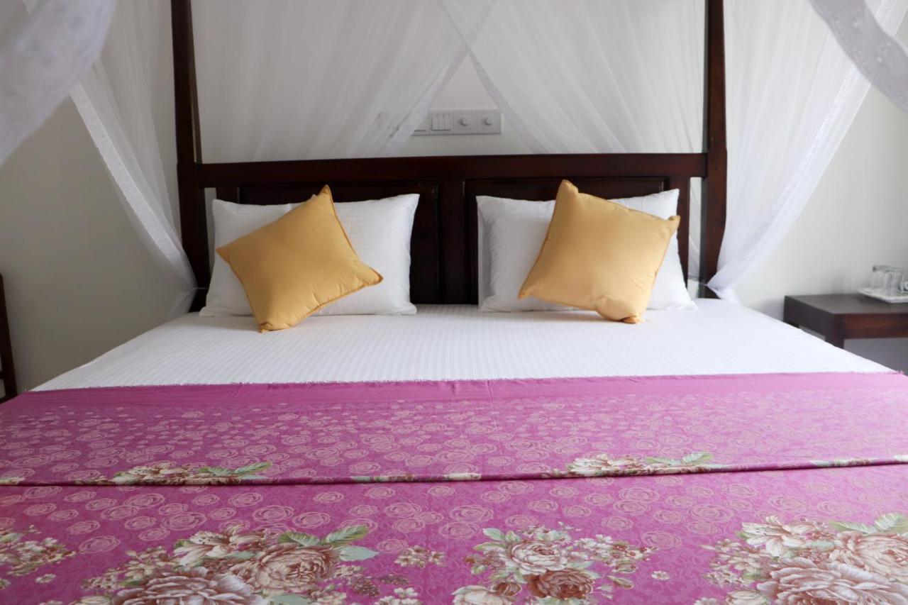 Bed and Breakfast Sakura Calm Rest Mirissa Zewnętrze zdjęcie